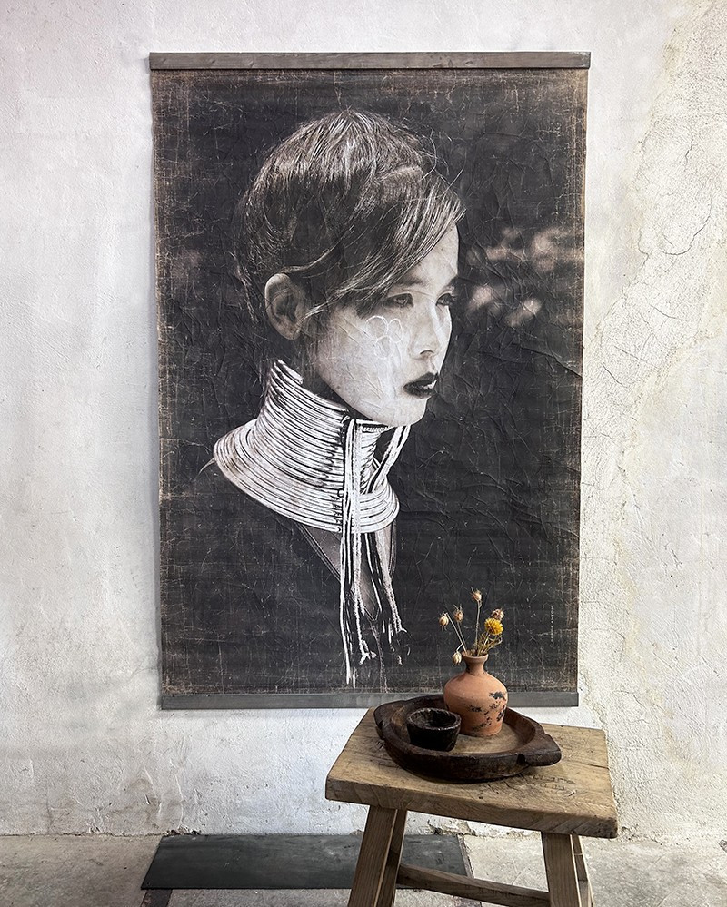 Creased paper Femme Birmane panel