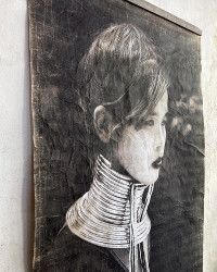 Panneau Femme Birmane en papier froissé