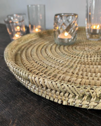Petit plateau en fibre de palmier