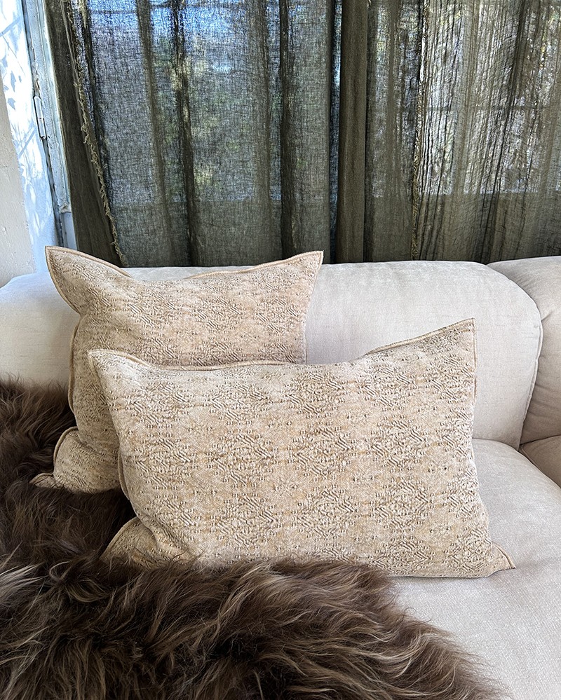 Coussin Vice Versa en coton Jacquard Stone Washed Kilim par Maison de Vacances