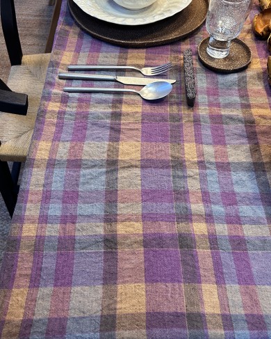 Linen Burgundy Scottish tablecloth
