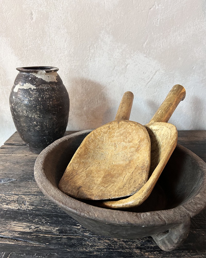 Wooden vintage little shovel - unique piece