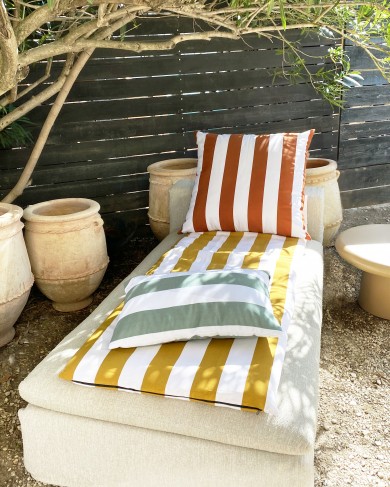Biarritz striped outdoor cushion
