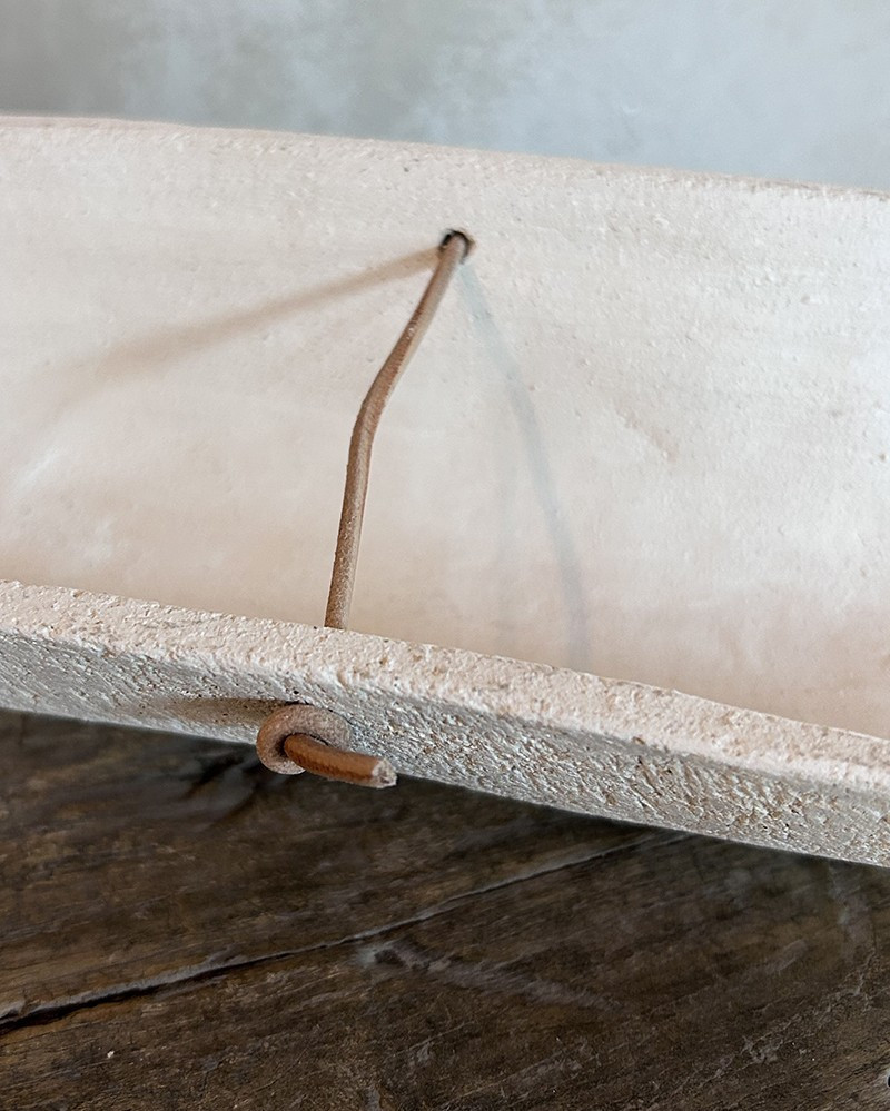 Applique Rosario en grès chamotté par Enamoura