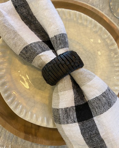 Napkin ring weaved cane black