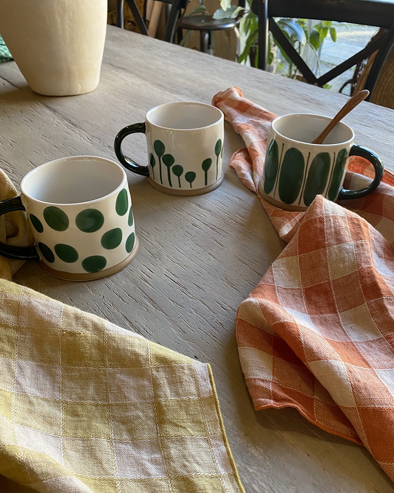 Tasse Linora en grès vert