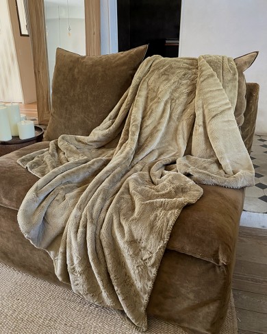 Pilou Blanket