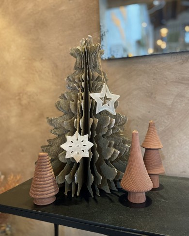 Alabaster star for hanging