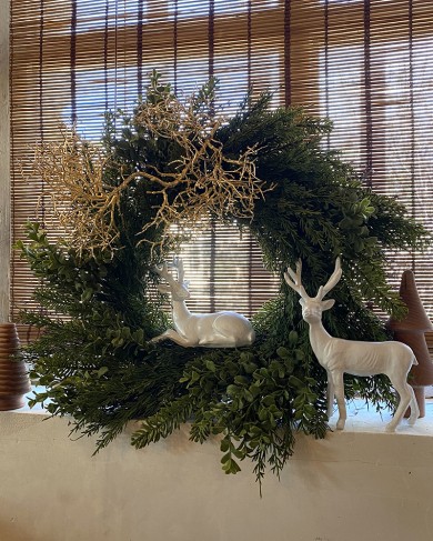 Deer decoration to place