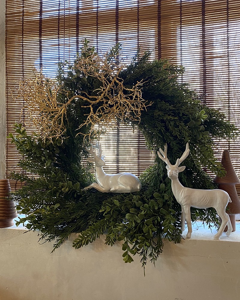 Deer decoration to place