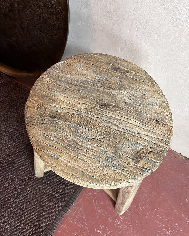 Tabouret ancien rond Chinois en orme brut - pièce unique