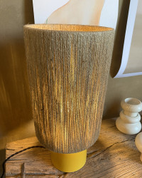 Lampe Minorque OSH X BALEARIC en faïence jaune & jute