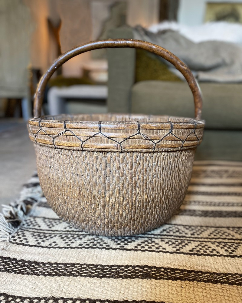 Panier ancien en bouleau - pièce unique