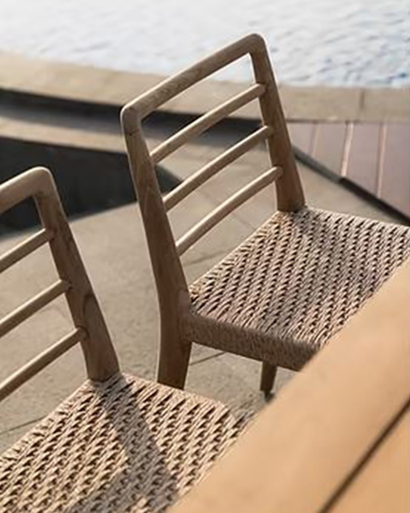 Chaise Colmar en teck & résine tressée intérieure/extérieure