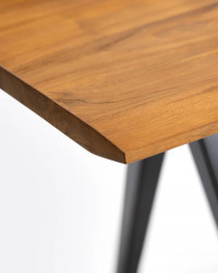 Table Liku en teck recyclé