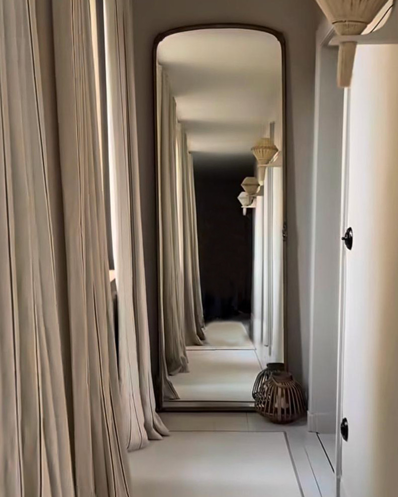 Gold Frame Mirror - Cécile Siméone x La Maison Pernoise