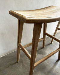 Rinto teak stool