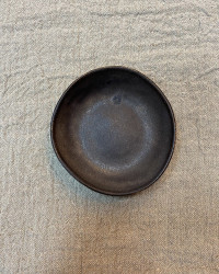 Assiette creuse Flow Blackish en céramique
