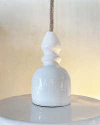 Suspension Mlle Louise en céramique par The Gentle Factory