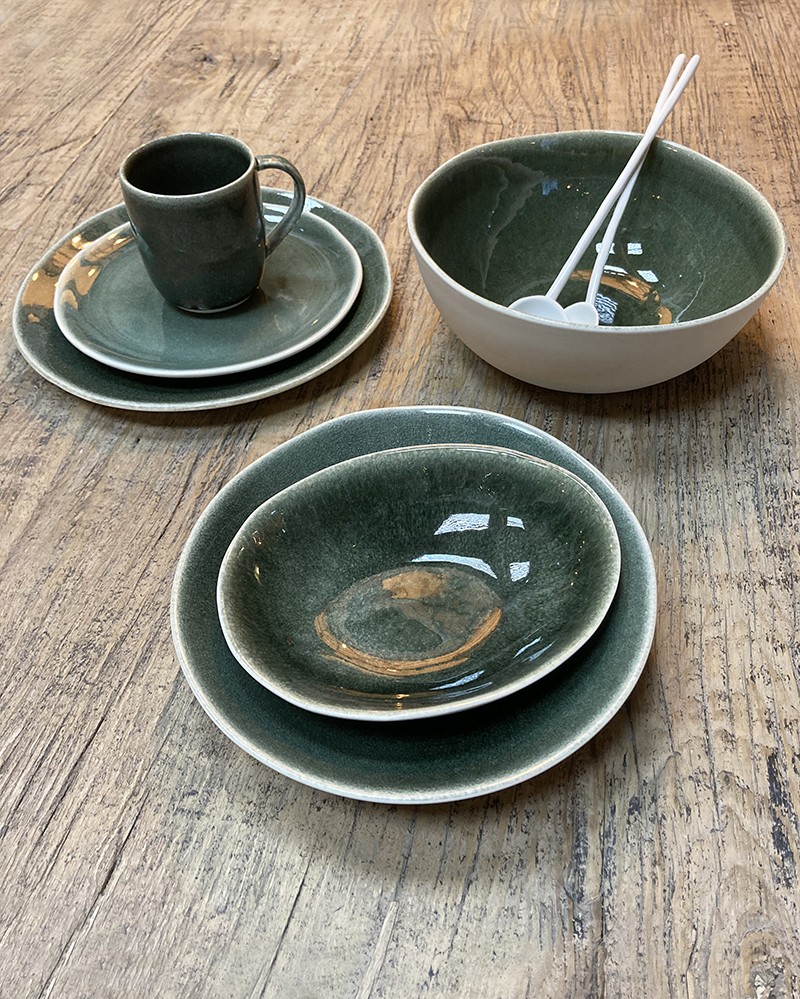 Vaisselle Maguelone en grès émaillé gris cachemire par Jars - La Maison  Pernoise
