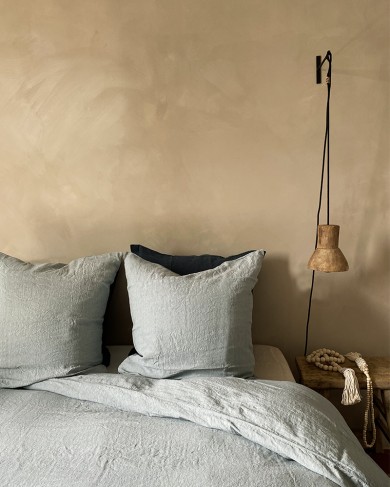 Celadon bedding in washed linen by La Draperie Française