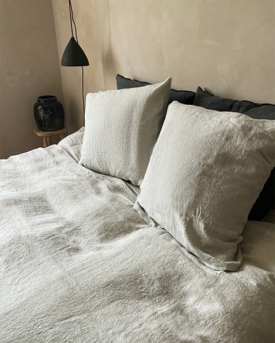 Cord bedding in washed linen by La Draperie Française