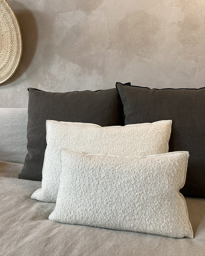 Coussin Vice Versa en Toile Yéti Blanc cassé par Maison de Vacances