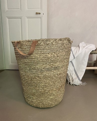 Palm fiber basket with leather handles