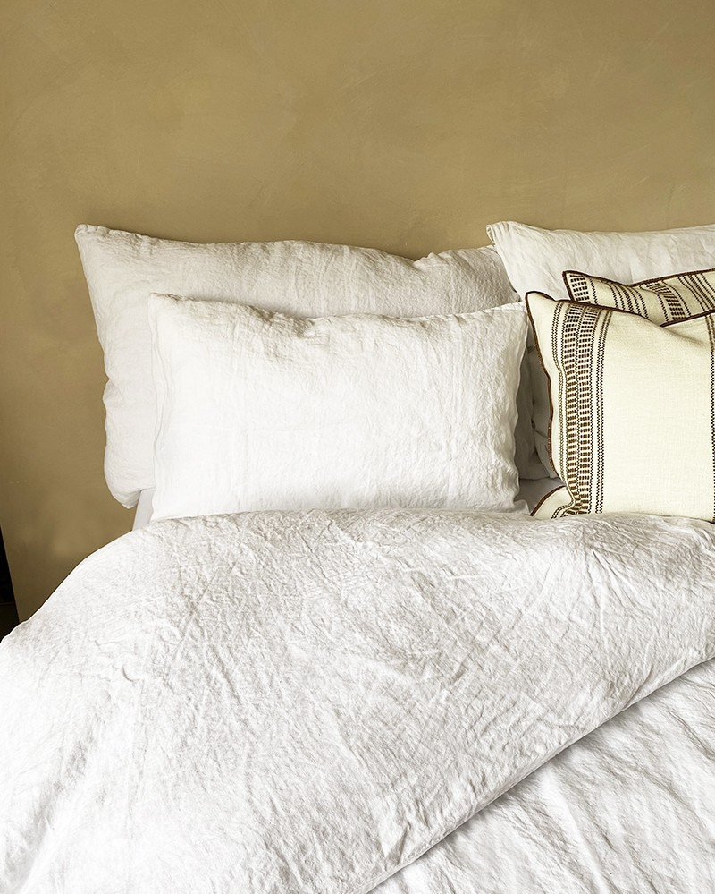 Linge de lit Blanc craie en lin lavé par La Draperie Française
