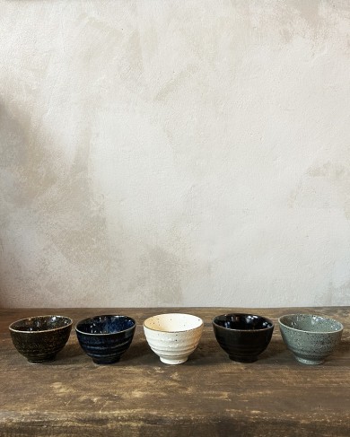 Enamelled ceramic Japanese bowls Box Set
