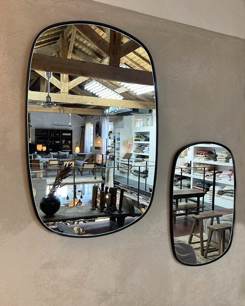Miroir Hines en métal noir - petit & moyen modèle