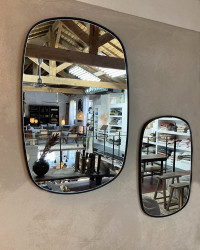 Miroir Hines en métal noir - petit & moyen modèle
