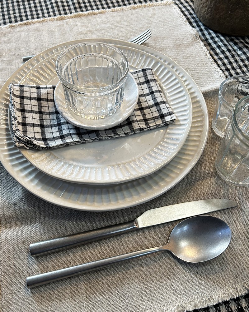 Assiette Yolanda en grès