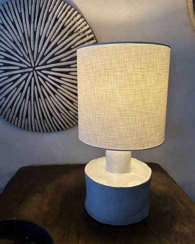 Sandstone Catherine table lamp