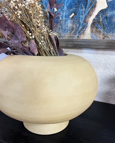 Ceramic Sand Kabin Vase by 101Copenhagen