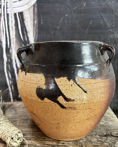 Clay Jar Antik -unique piece
