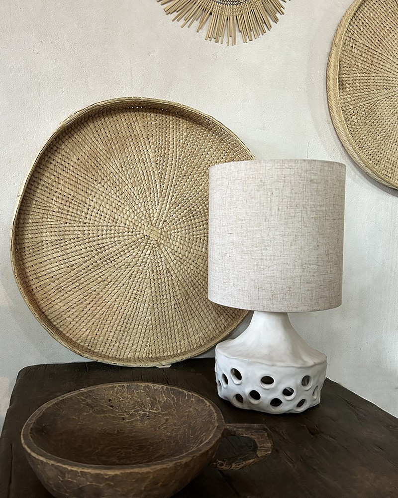 Sandstone Oya 02 White table lamp