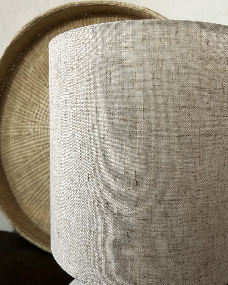 Sandstone Oya 02 White table lamp